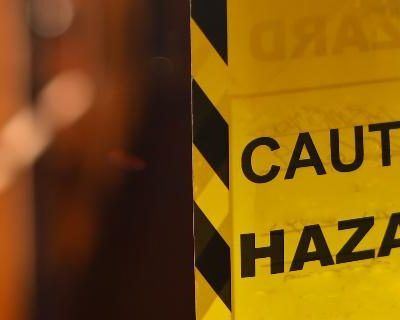 Peligros de los espacios confinados (US)